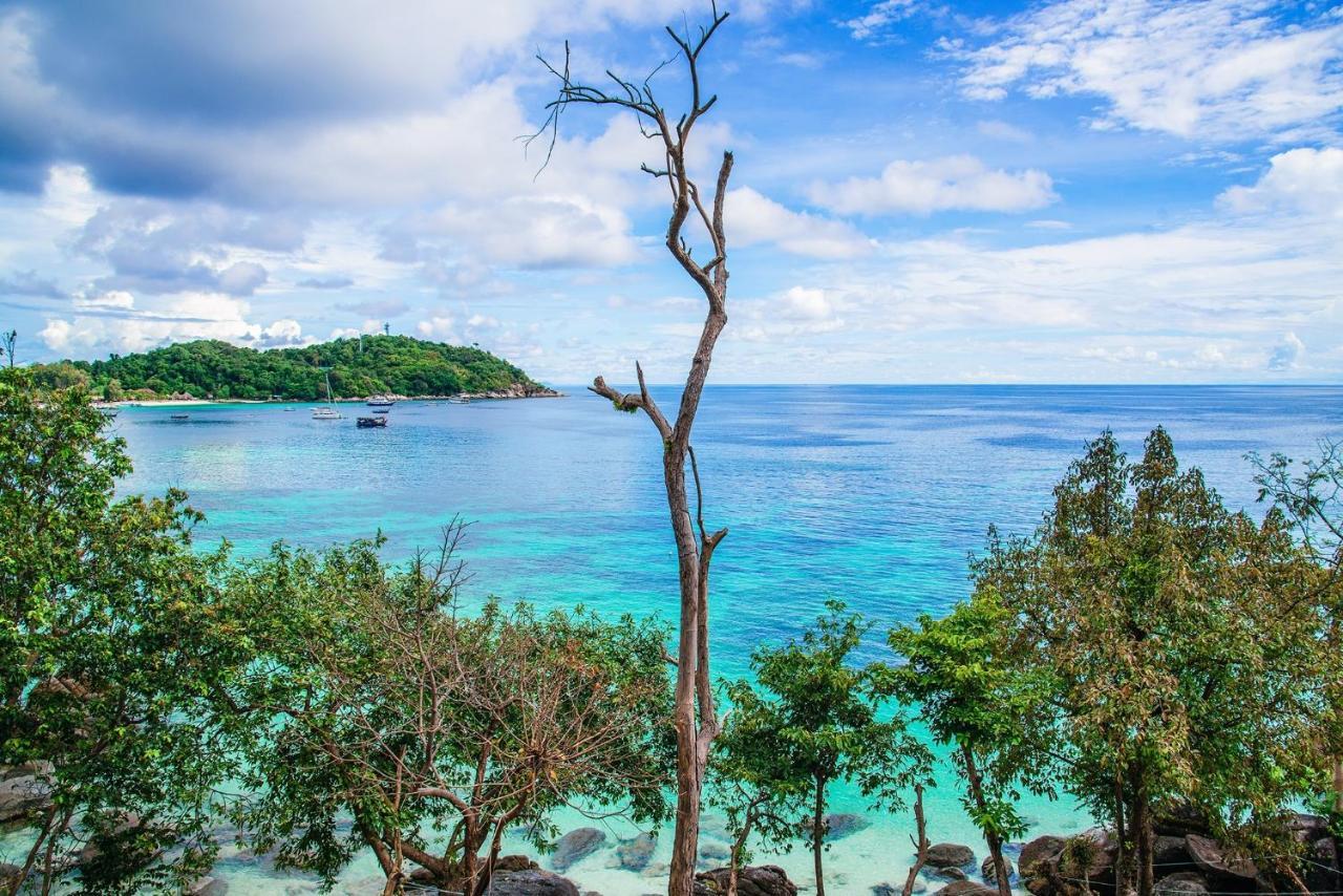 ホテル Daya Hill Seaview リペ島 エクステリア 写真